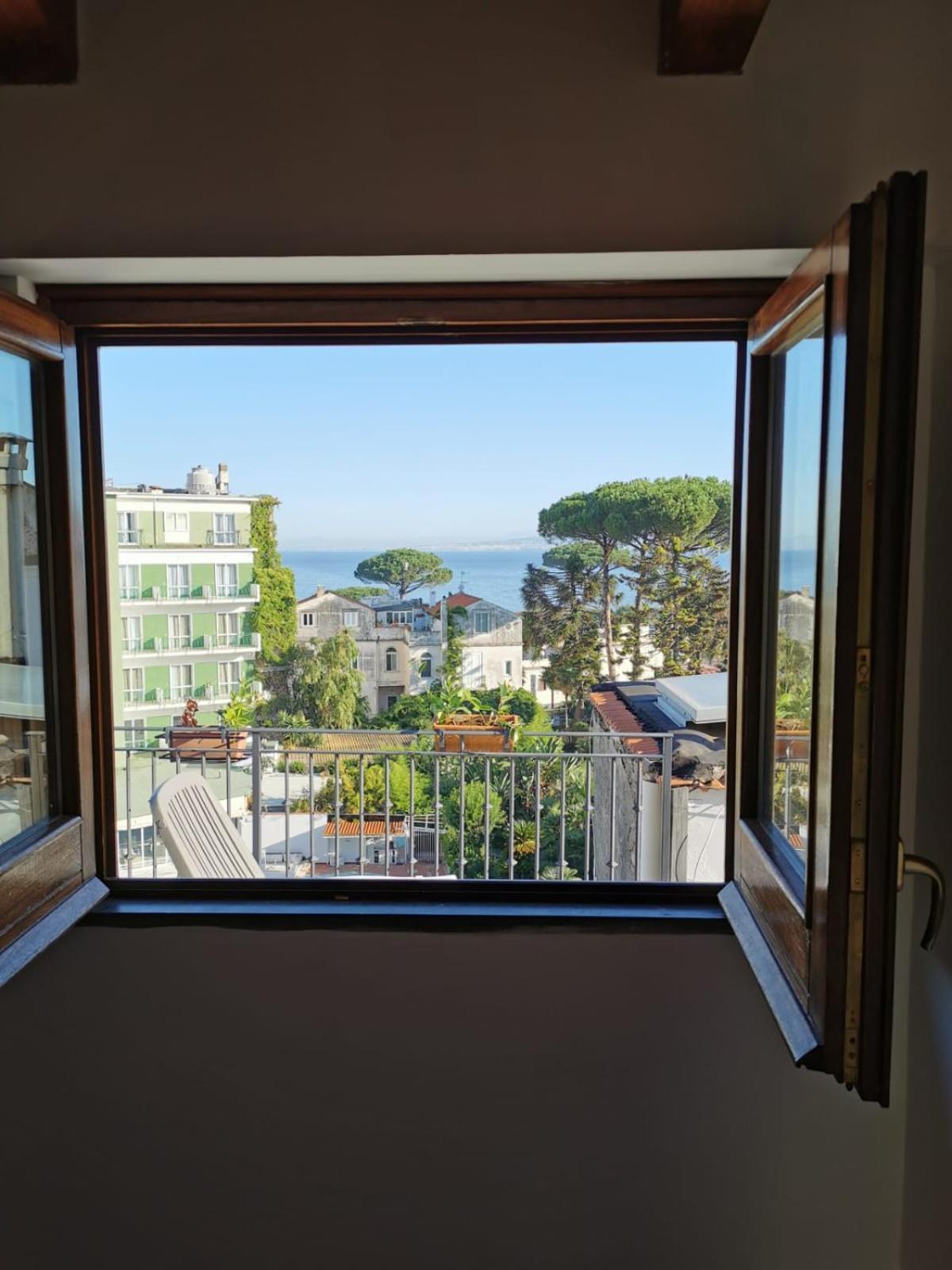 Appartement Rossy House Sorrente Chambre photo